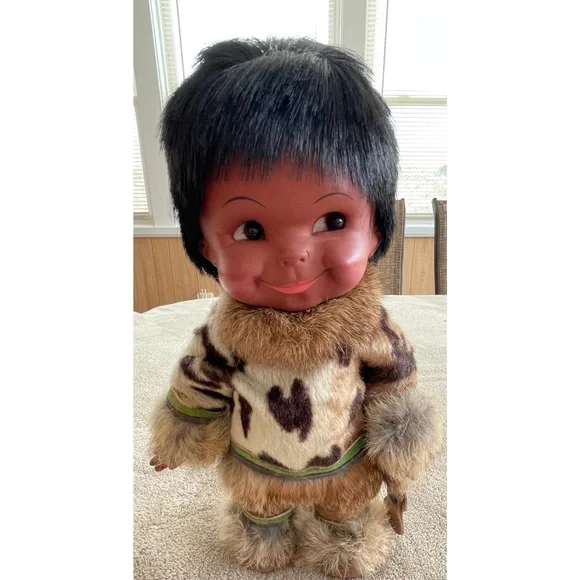 Vintage 11” Alaska Eskimo Souvenir Doll Real Fur Parka & Boots 1960s - Picture 2 of 8
